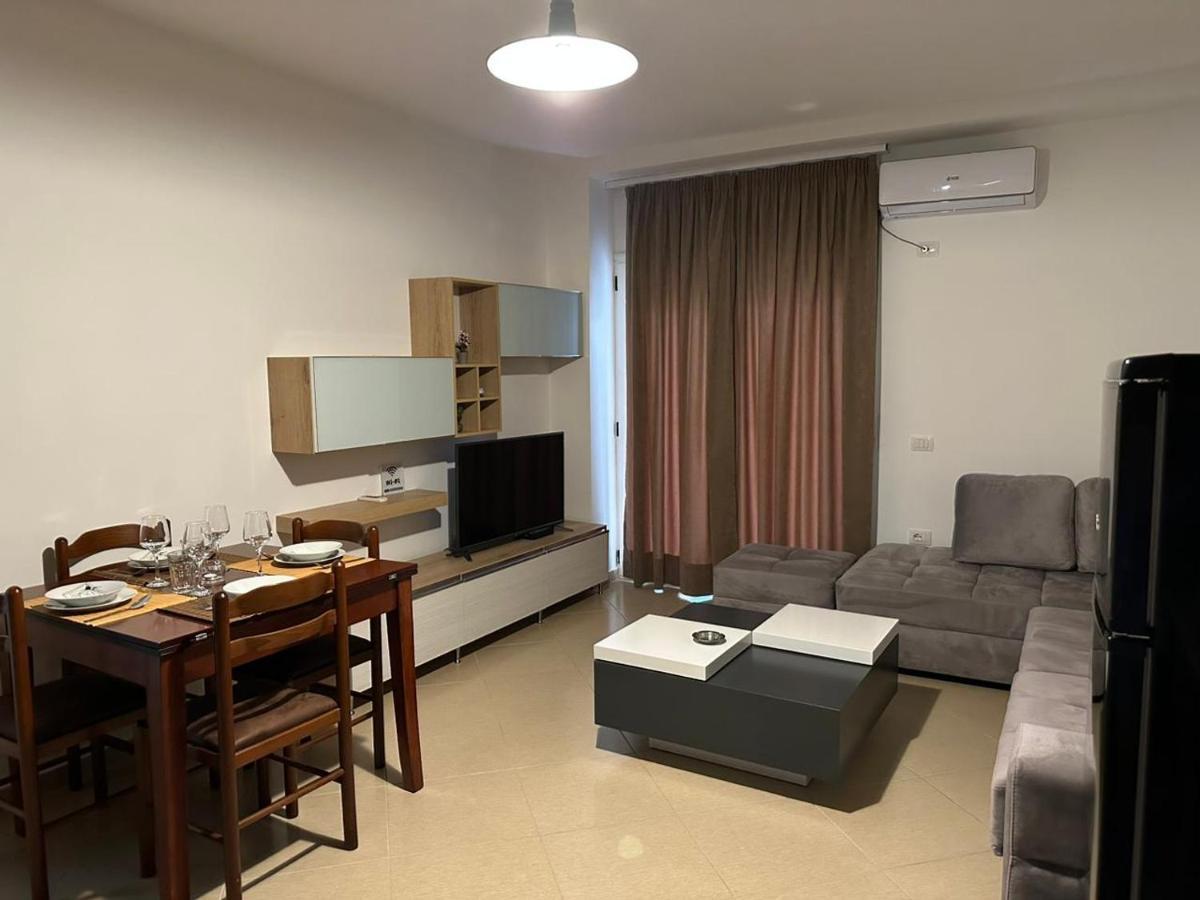 Siloria Apartments Vlorë エクステリア 写真